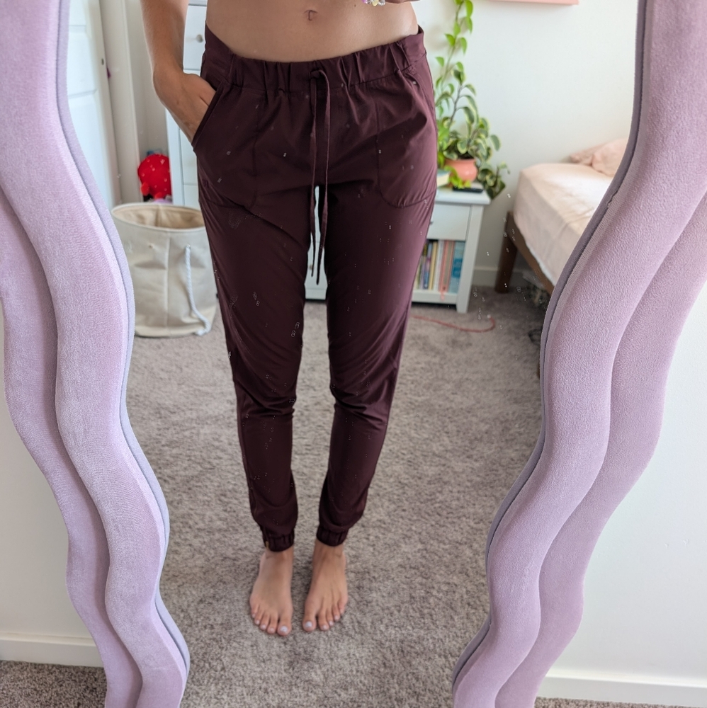 Albion Fit Maroon Lightweight Activewear Jogger Pants Size Medium